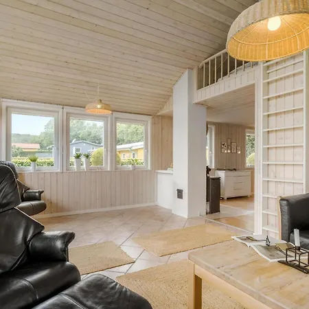 Dom wakacyjny Lovely In With Wifi Haderslev